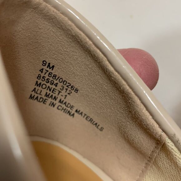 PIERRE DUMAS SIZE 9 Tan Pumps - Picture 5 of 6